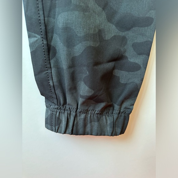 AEROPOSTALE MENS BLACK CAMO PRINT ELASTIC WAIST PULL ON JOGGER PANT - MEDIUM - Picture 6 of 7